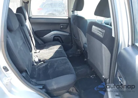 2010 Mitsubishi Outlander Es z USA, uszkodzony, nr VIN JA4AT2AW6AZ016205